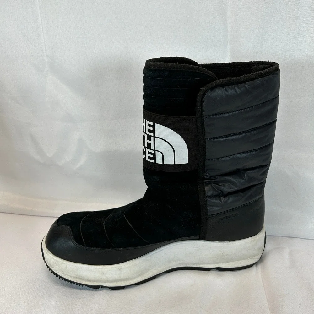 The North Face Nuptse Puffer Winter Boot Black White Waterproof Logo Strap 11